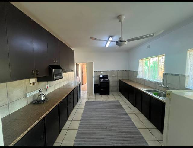 3 BEDROOM FREESTANDING FOR SALE IN STILFONTEIN EXT 4